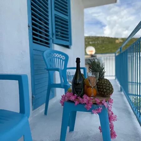 Mediterranean Blue Escape - 3br With Balcony & Sea View *