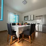 Mediterranean Blue Escape - 3br With Balcony & Sea View דירה Poljica (Trogir)