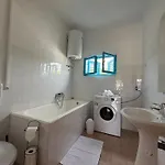 דירה Mediterranean Blue Escape - 3br With Balcony & Sea View *