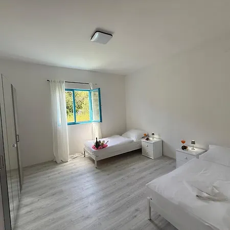 Mediterranean Blue Escape - 3br With Balcony & Sea View * Poljica (Trogir)