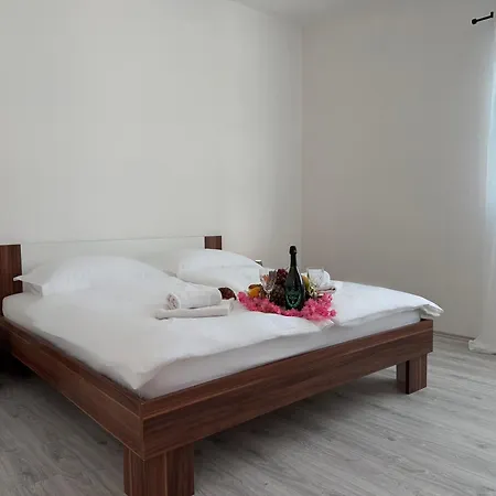 Apartment Mediterranean Blue Escape - 3br With Balcony & Sea View